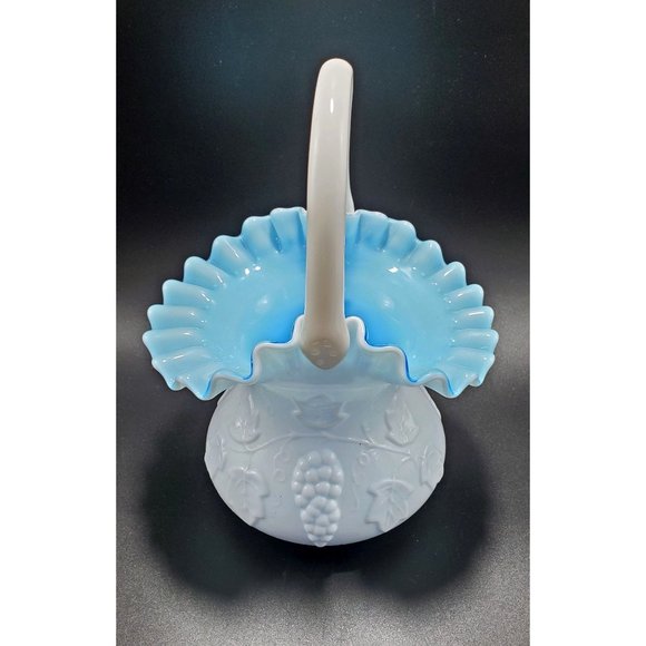 Kanawha VTG Cased Milk Glass Ruffled Bride Basket Grapevine Design White & Blue - Picture 2 of 7